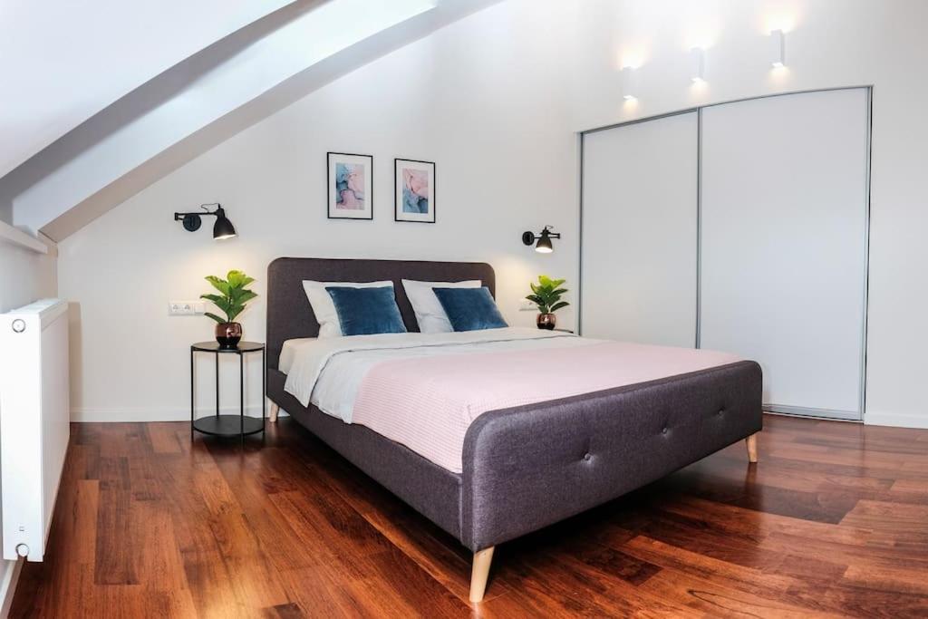 #Stayhere - Spacious Luxury Town Hall 3Bdr Apartment Вильнюс Экстерьер фото